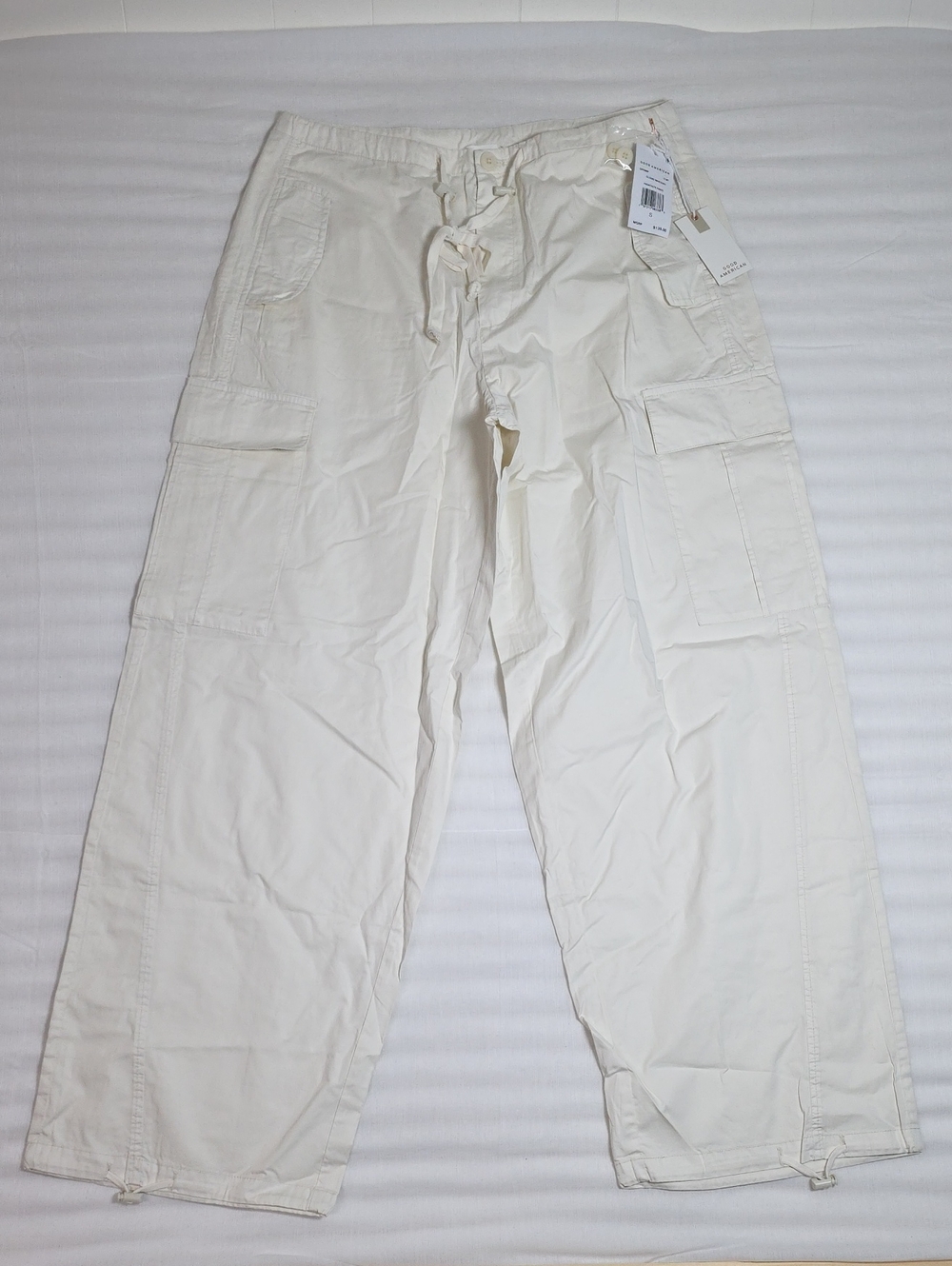 0701 Good American Off-White Cargo Parachute Pants with Drawstring Waist